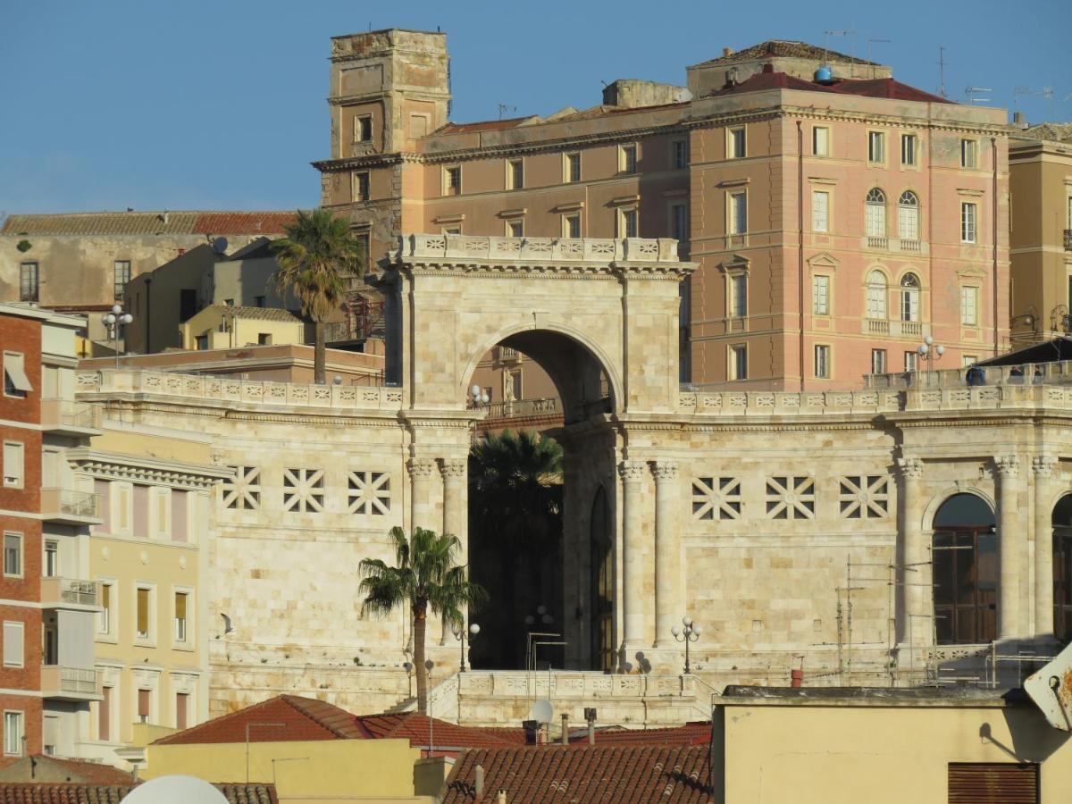 Luna Rossa Rooms Cagliari Exteriér fotografie