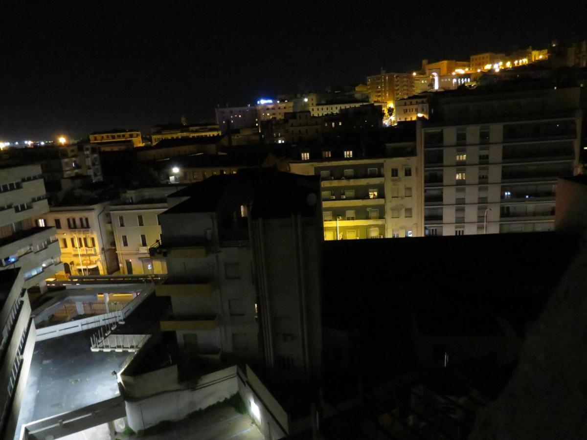Luna Rossa Rooms Cagliari Exteriér fotografie
