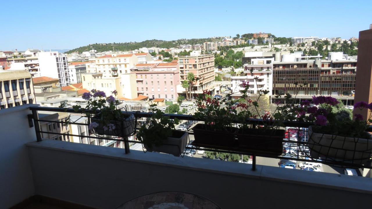 Luna Rossa Rooms Cagliari Exteriér fotografie