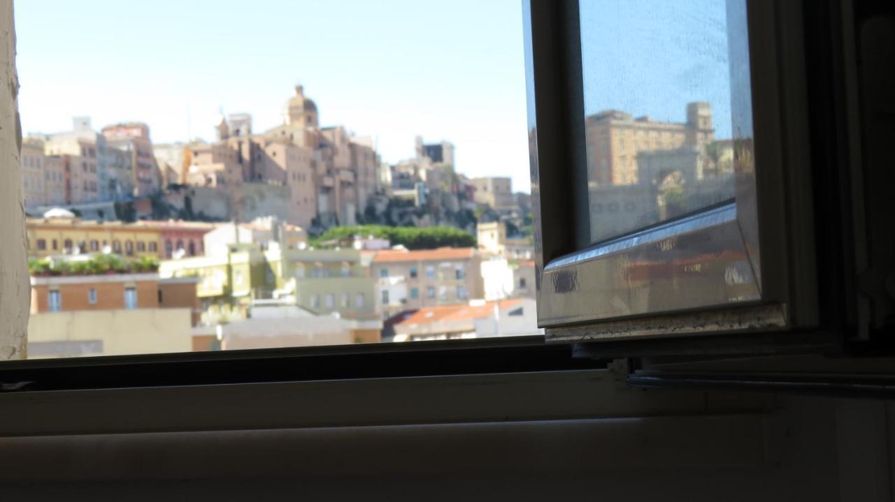 Luna Rossa Rooms Cagliari Exteriér fotografie
