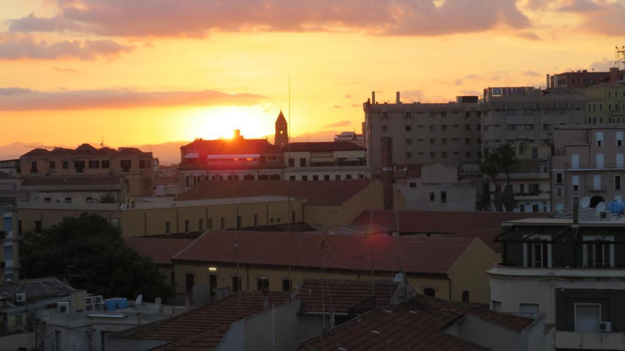 Luna Rossa Rooms Cagliari Exteriér fotografie