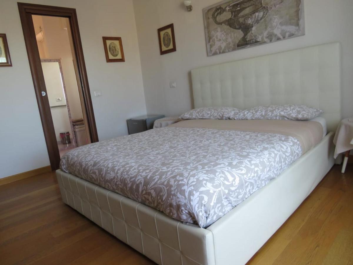 Luna Rossa Rooms Cagliari Exteriér fotografie